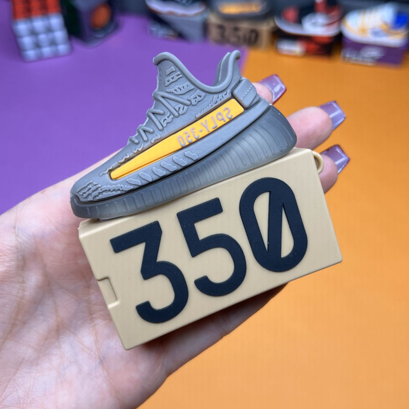 تصویر از کاور ایرپاد Adidas YEEZY 350