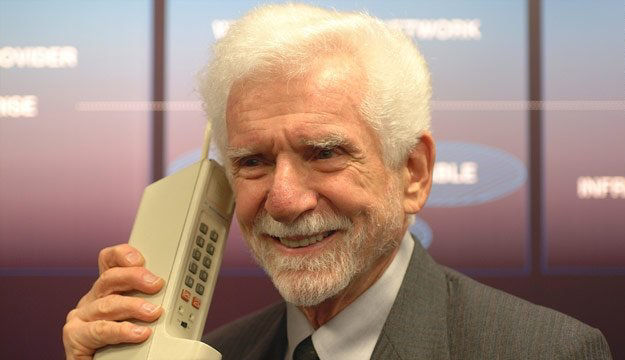 اولین تماس با تلفن همراه